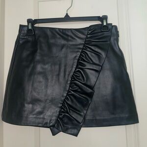 ZARA Faux Leather Skort in Black